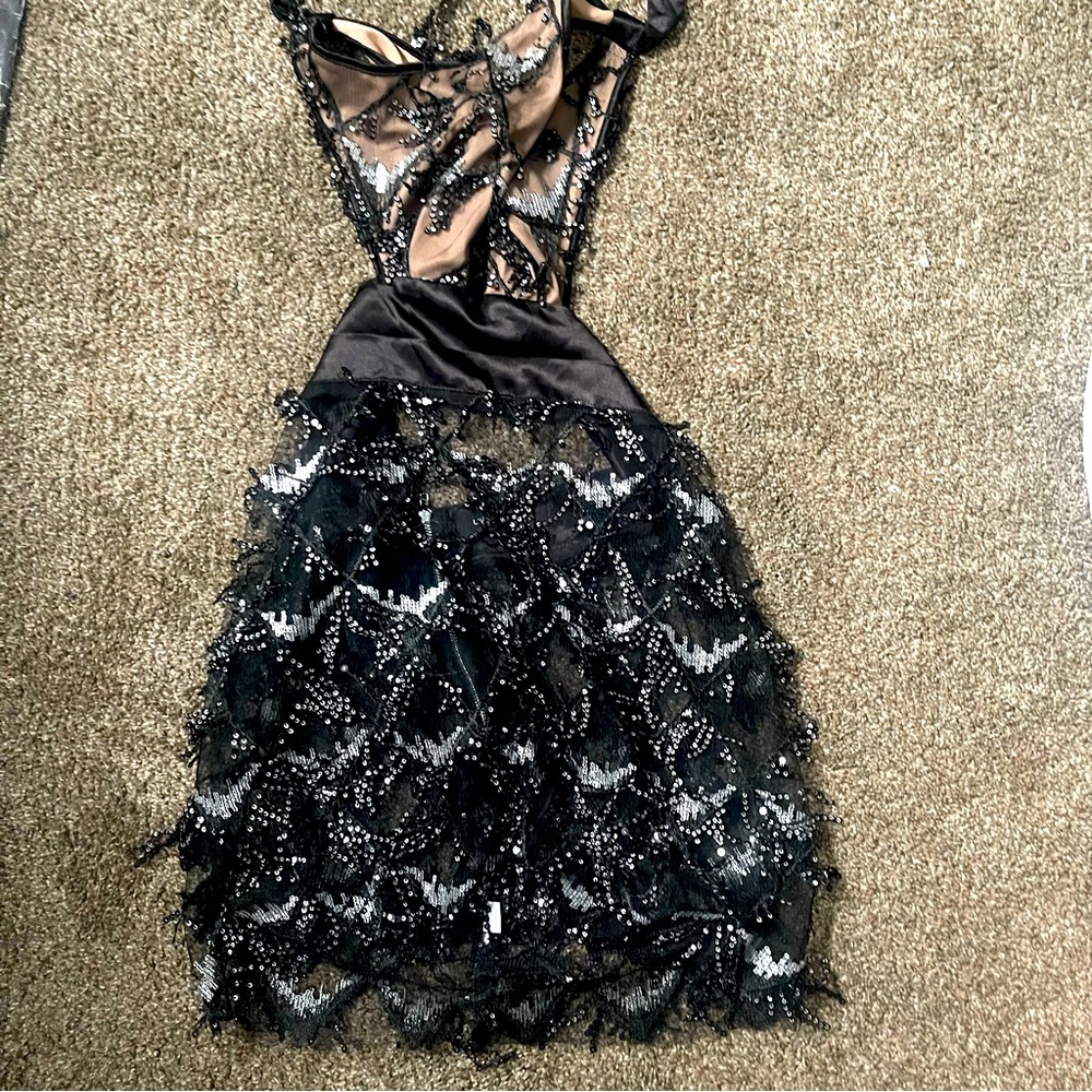 Beautiful sparkly L’Vow cocktail dress, MED